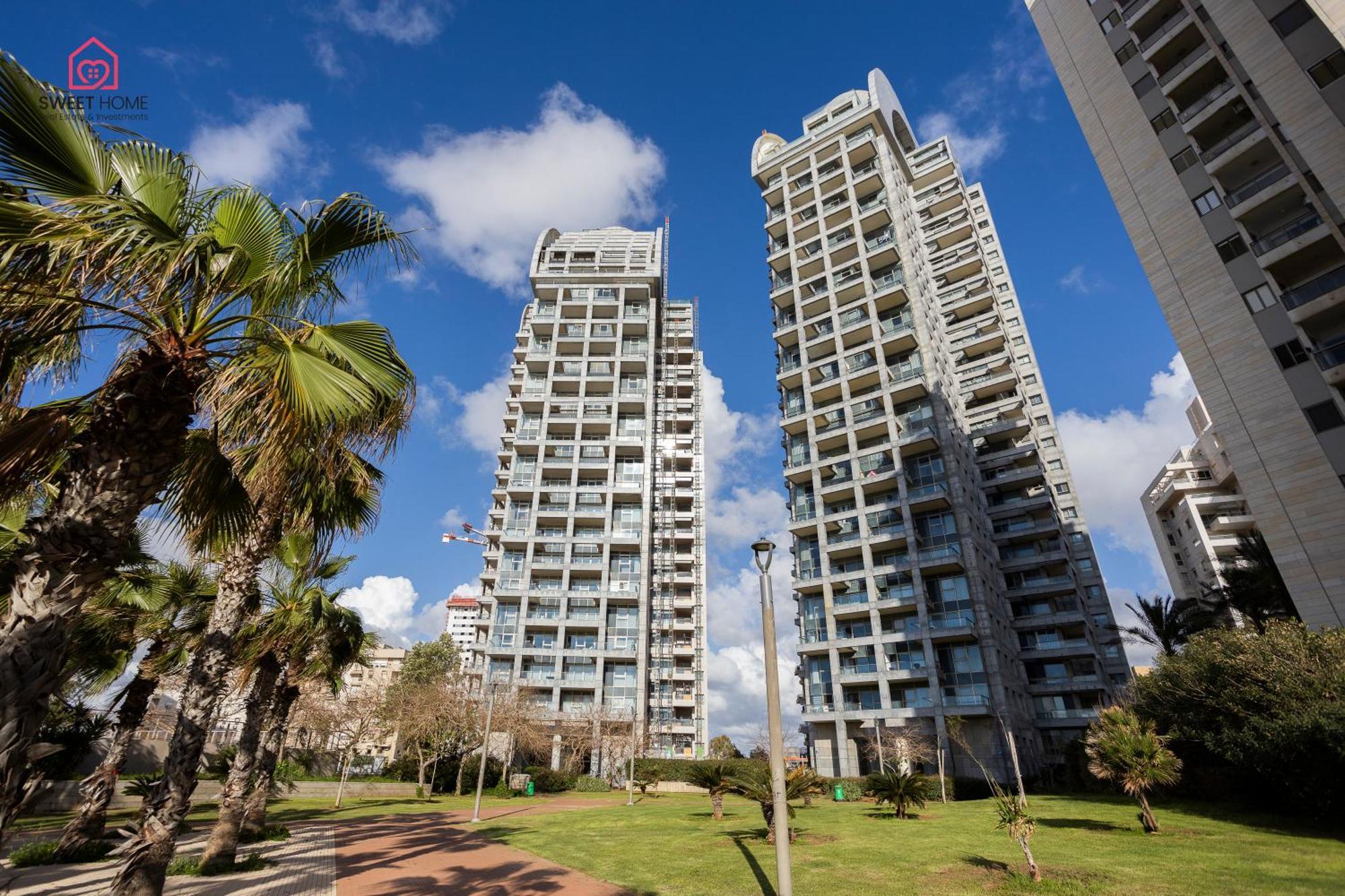 Luxury Apartments' In Нетания Экстерьер фото
