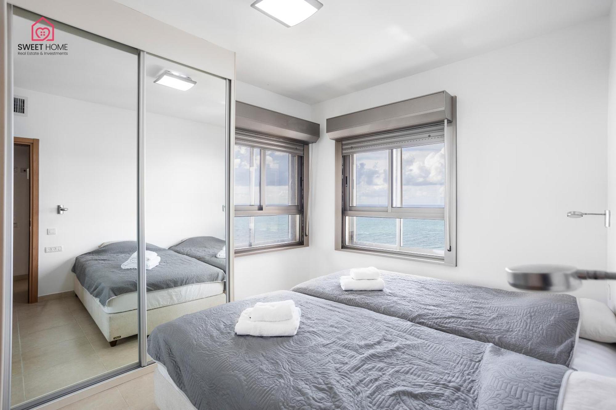 Luxury Apartments' In Нетания Экстерьер фото