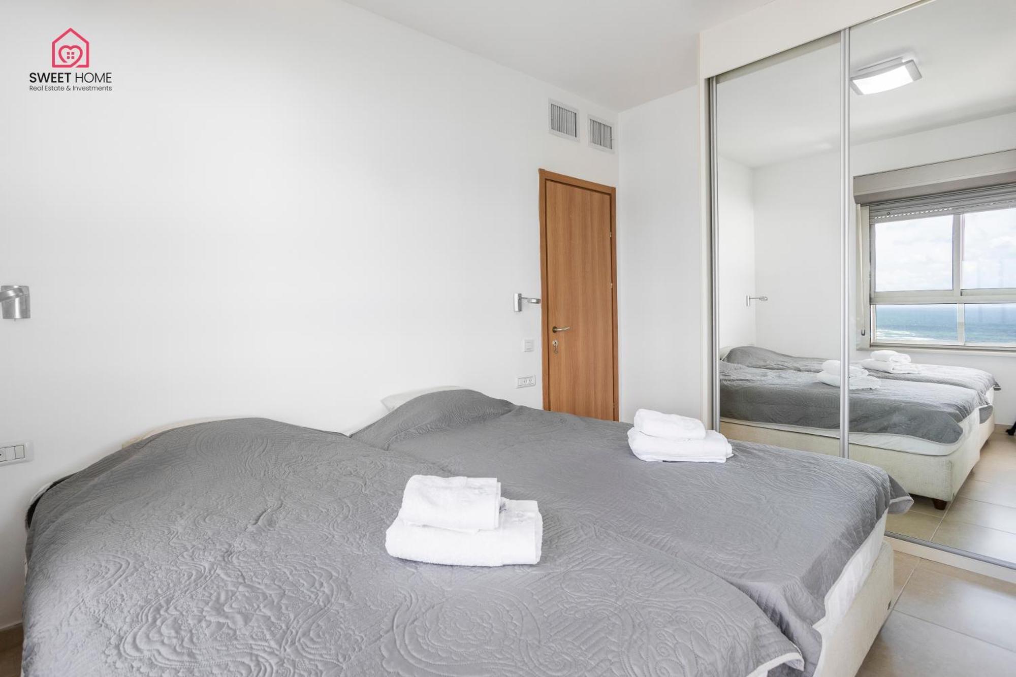Luxury Apartments' In Нетания Экстерьер фото