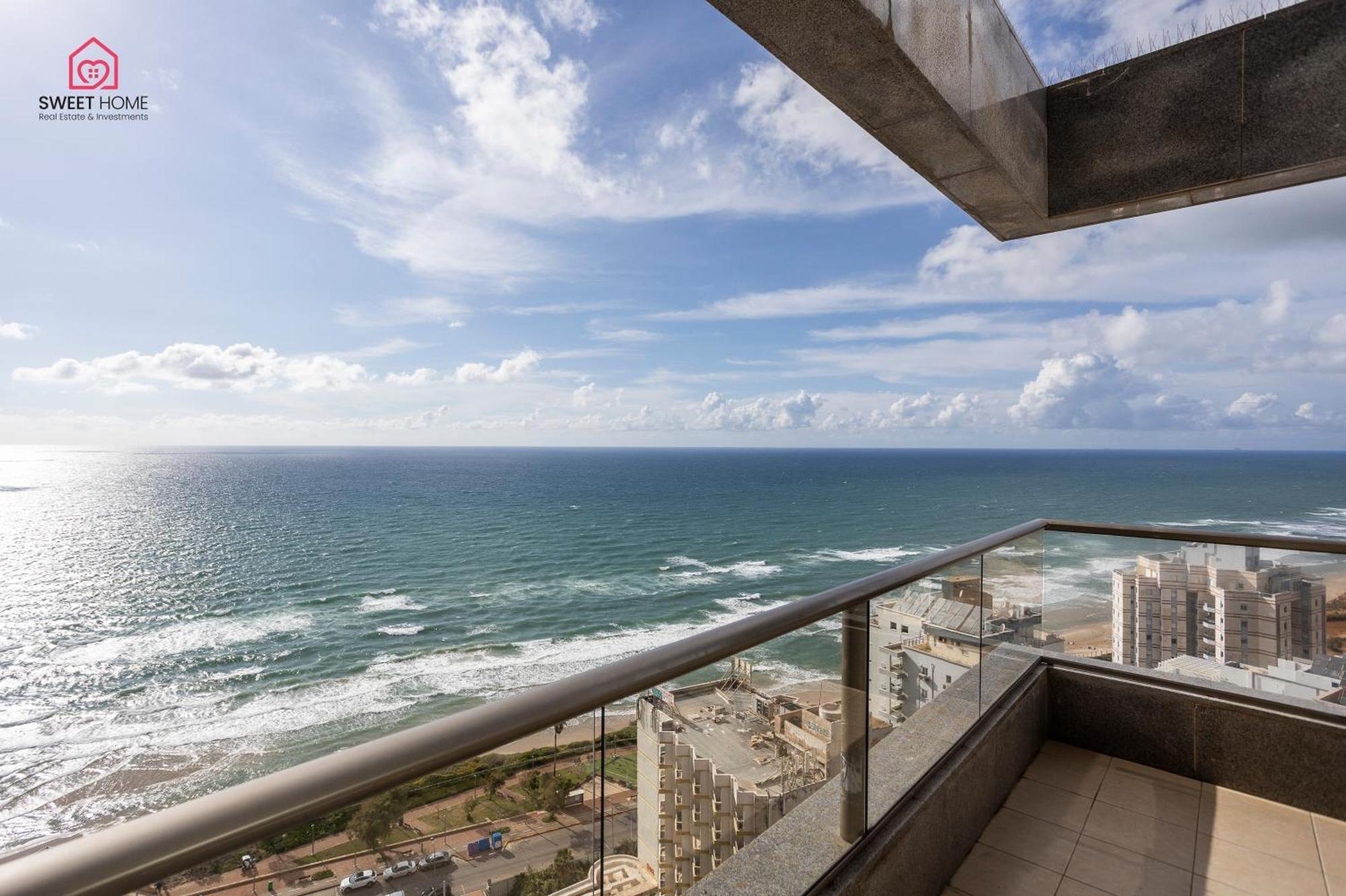 Luxury Apartments' In Нетания Экстерьер фото