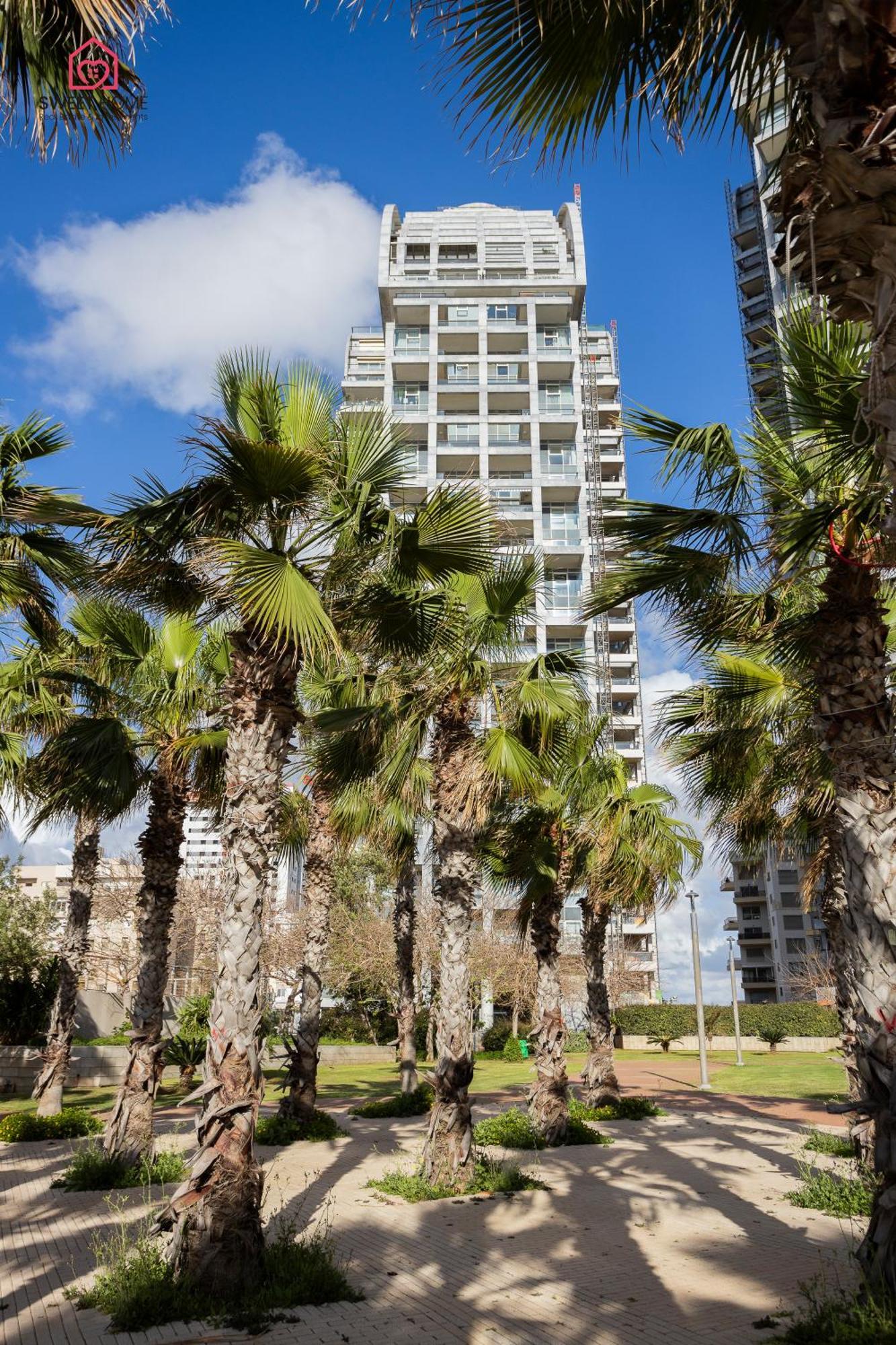 Luxury Apartments' In Нетания Экстерьер фото