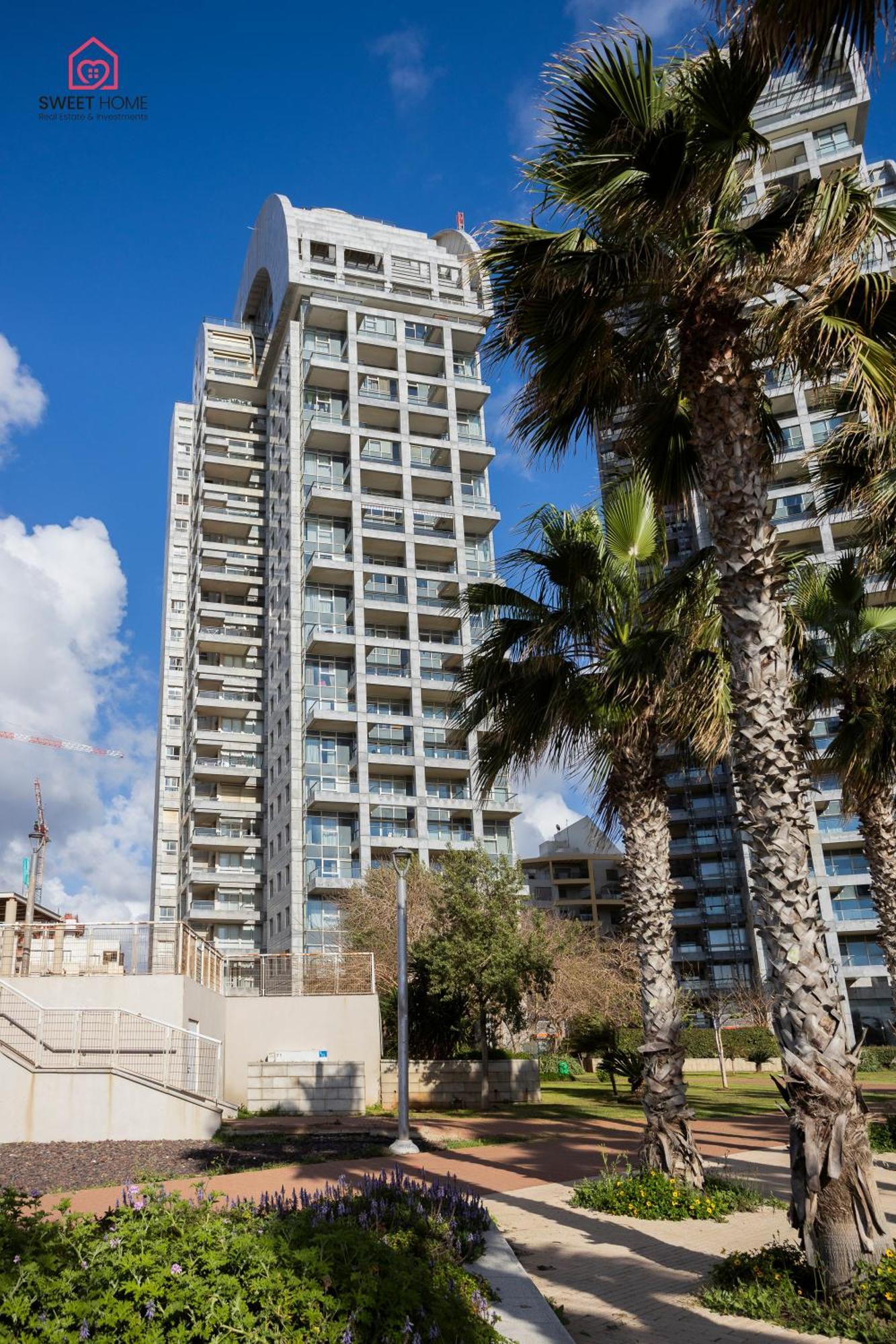 Luxury Apartments' In Нетания Экстерьер фото